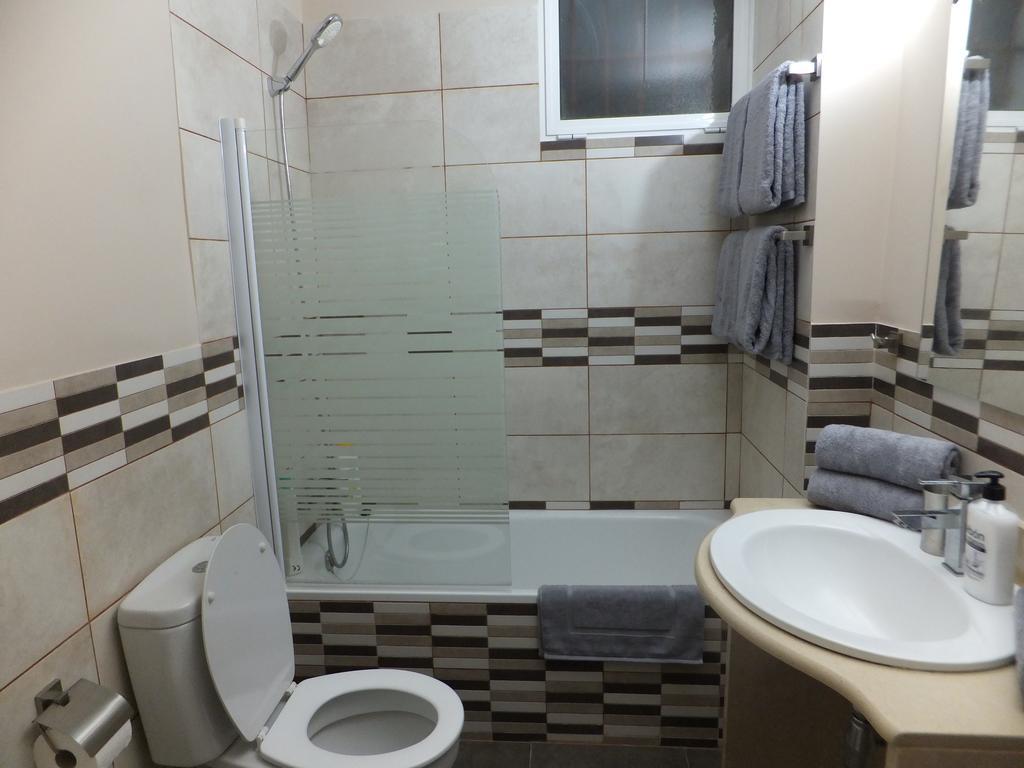 Apartamento Bahia Dorada 埃斯特波纳 外观 照片