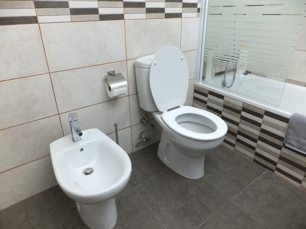 Apartamento Bahia Dorada 埃斯特波纳 外观 照片
