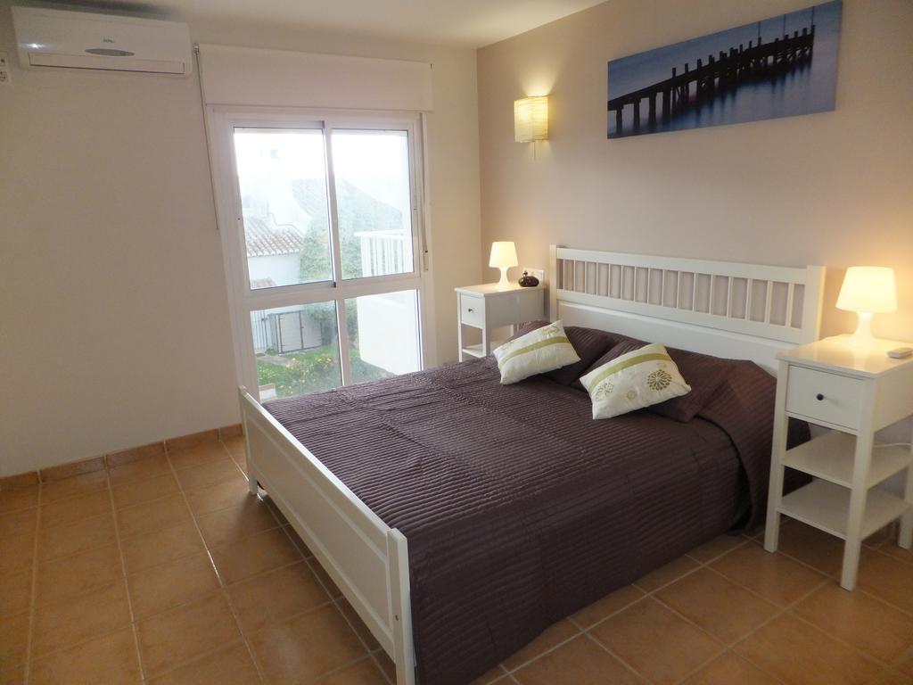 Apartamento Bahia Dorada 埃斯特波纳 外观 照片